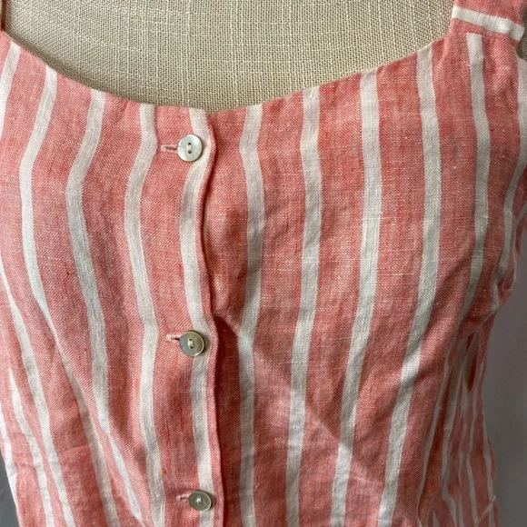 C and C California linen summer top - Picture 3 of 8
